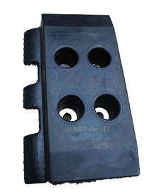 Goede prijs. De rubberstootkussens van het Betonmolenspoor voor Volvo die Machineabg P6820D 300mm Breedte bedekken online